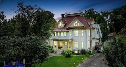 Group stay home @Marmora and Lake Inn B & B with Indoor Pool.
