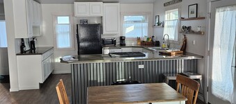 Highway 2 Modern Cottage