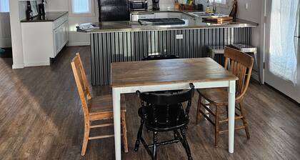 Highway 2 Modern Cottage