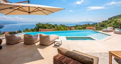 Luxury Villa Dana Indoor Pool and Sauna, Matulji, Croatia