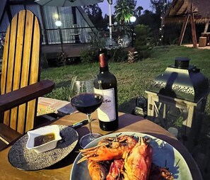 Outdoor dining - Home With Private Pools (Srae Ambel)