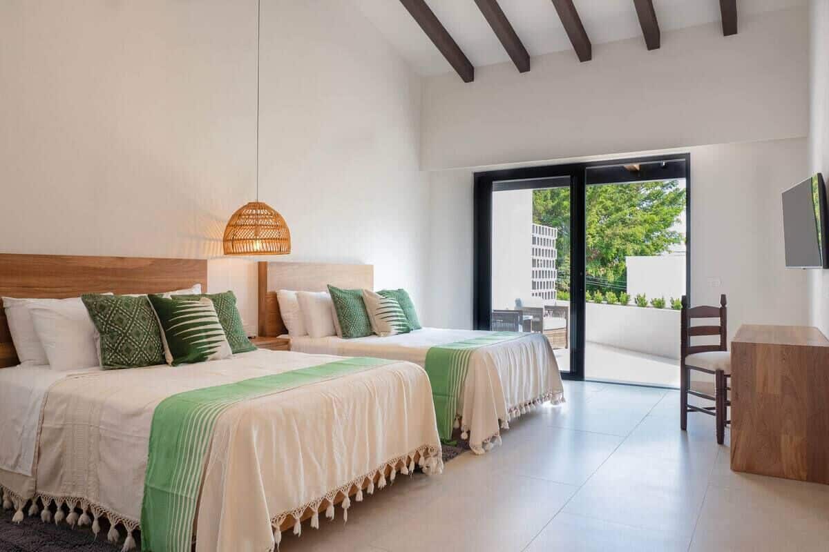 ห้องลักซ์ชัวรี่, ระเบียง, ริมชายหาด | บริเวณนั่งเล่น