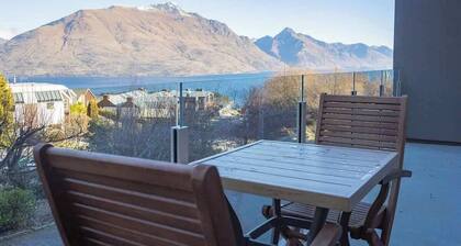 Opuke House | Hot Tub, Lake Views, BBQ, Parking