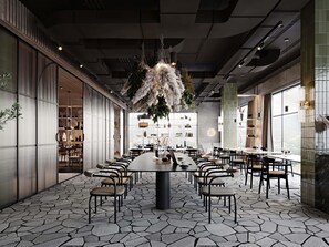 Daily buffet breakfast (PLN 120 per person)