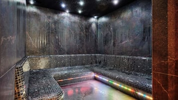 Piscine couverte, piscine extérieure