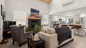 Televisor intel·ligent i llar de foc