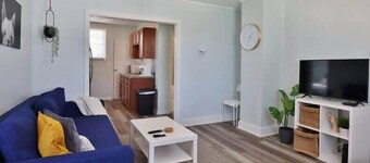 Cozy Beach Hideaway - 1 block to the beach