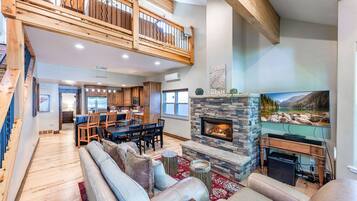 Smart TV, fireplace, offices