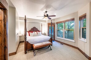 3 chambres, fer et planche à repasser, Wi-Fi gratuit, draps fournis