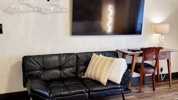 Tv, en stereo och kontor