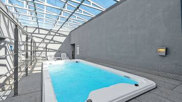 Royal Suite | Desk, free WiFi, bed sheets