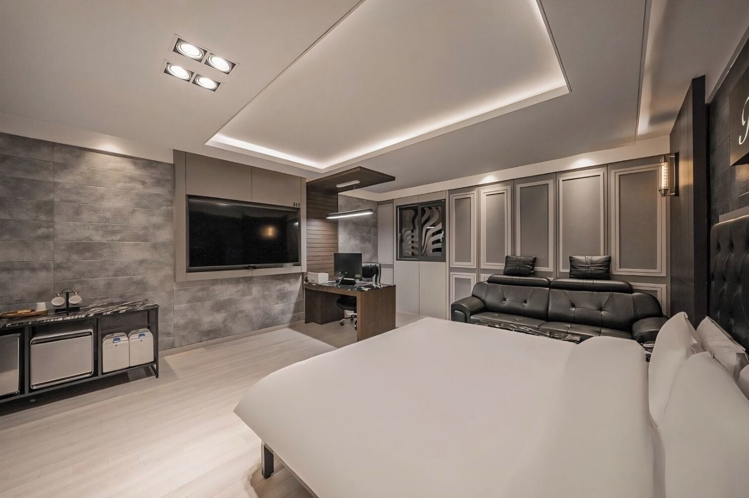 商务套房 | 办公桌、免费 WiFi、床单