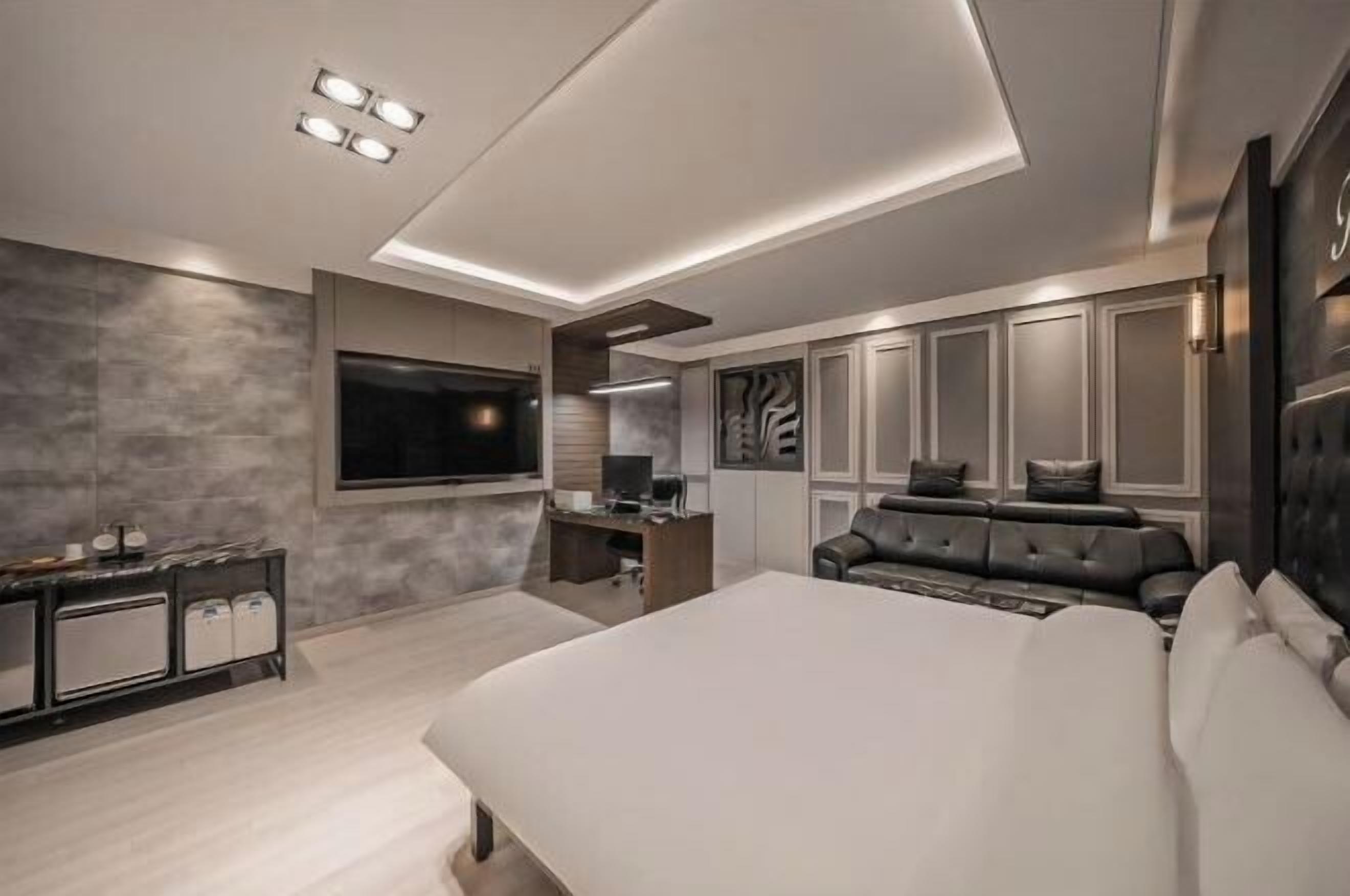 デスク、WiFi (無料)、ベッドシーツ