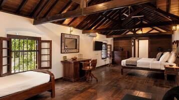 Suite | 2 bedrooms, iron/ironing board, free WiFi, bed sheets