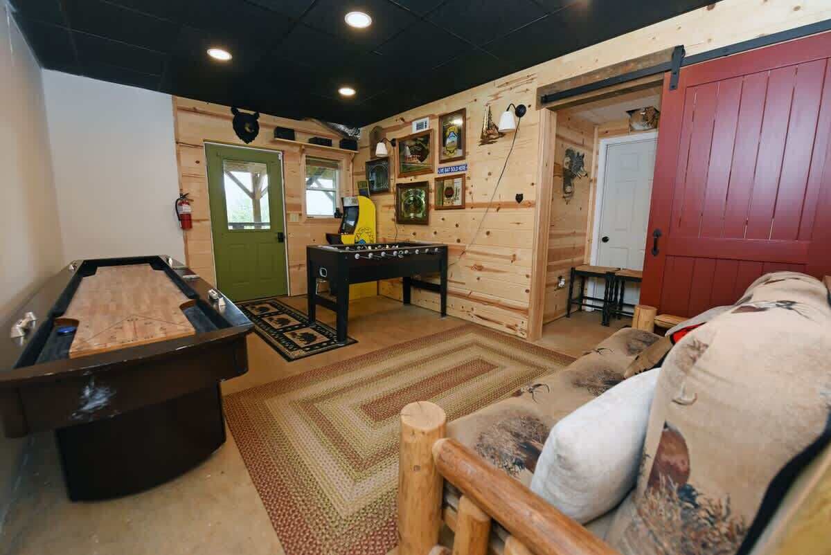 Big Pine - Mountain View, Pet Friendly, Hot Tub - Blairsville, GA