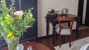 Luxury Suite | Wardrobe - Ing at Sandstone (Fouriesburg)