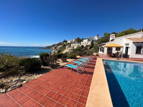 Villa La Chamba mit privatem Pool und direktem Strandzugang!