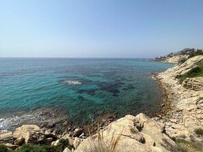 Beach - First Line Villa Seafront With Private Pool and Direct Access to the Sea! (VC)