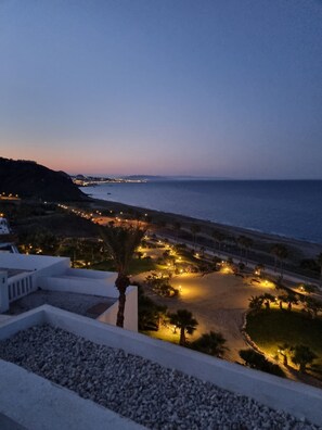 Property grounds - Holiday Home 'Duplex Jlc' with Sea View, Shared Pool and Air Conditioning (mojacar)