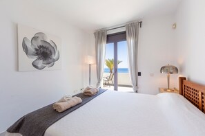 2 bedrooms, iron/ironing board, free WiFi, bed sheets - Holiday Home 'Duplex Jlc' with Sea View, Shared Pool and Air Conditioning (mojacar)