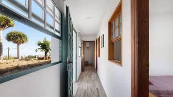 2 dormitorios, tabla de planchar con plancha, wifi gratis y ropa de cama