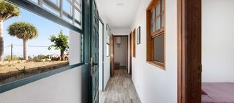 Holiday Home 'Casa Mimí' with Sea View, Private Terrace and Private Garden