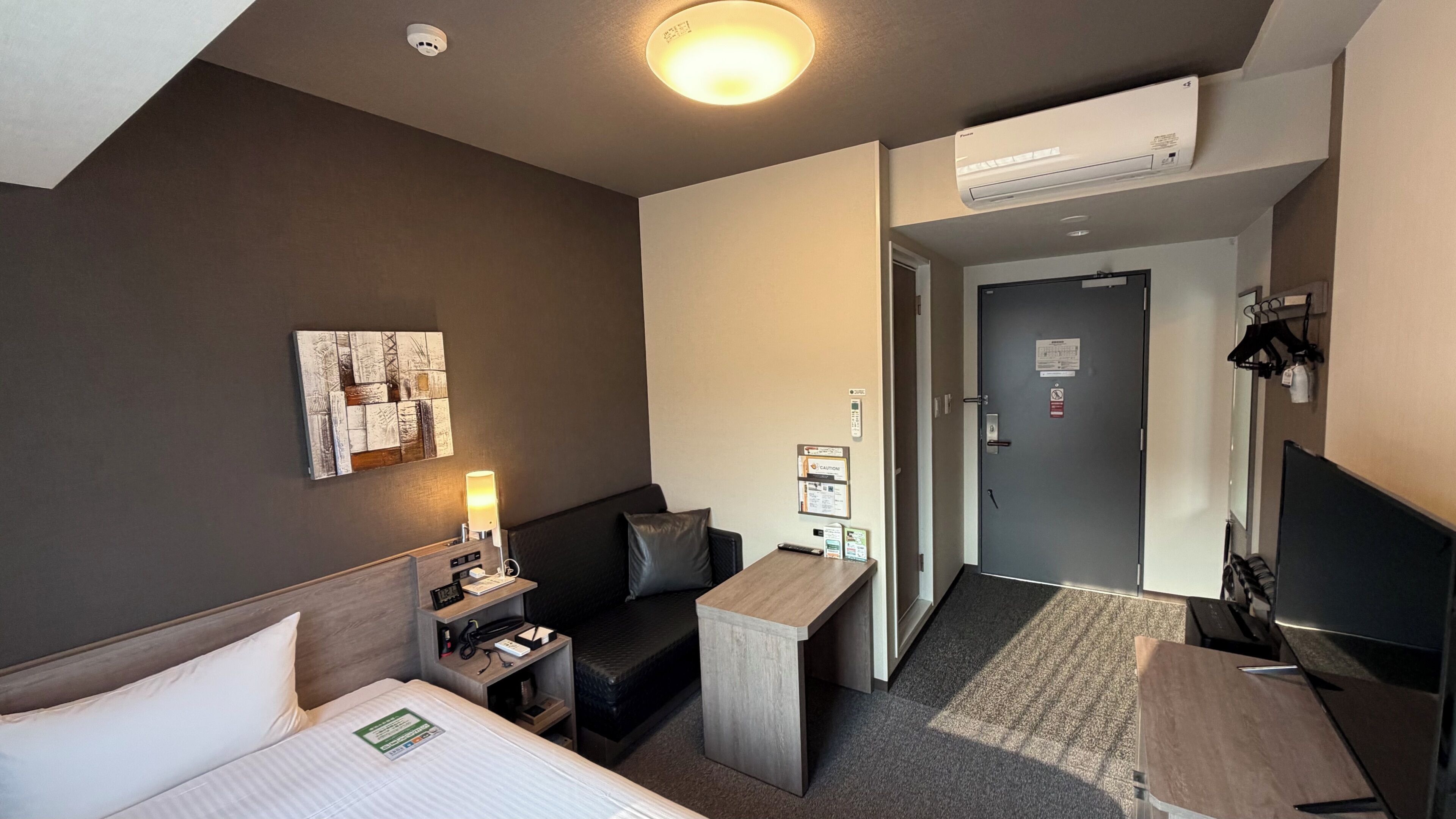 Desk, iron/ironing board (on request), WiFi (free), bed sheets