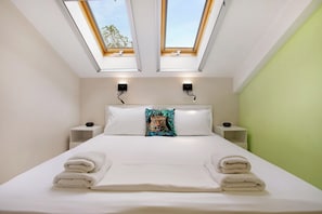 1 slaapkamer, een strijkplank/strijkijzer, gratis wifi, beddengoed