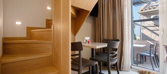 Studio Apartment "Casa Doppia 1" with Sea View, Balcony & Wi-Fi