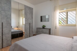 3 habitaciones, tabla de planchar con plancha y wifi gratis 