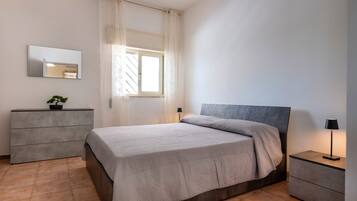 3 habitaciones, tabla de planchar con plancha y wifi gratis