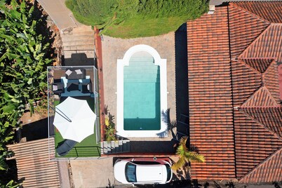 Holiday Home "Casa La Flamenca" with Sea Views, Private Pool and Wi-Fi