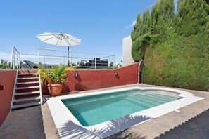 Pool - Holiday Home "Casa La Flamenca" with Sea Views, Private Pool and Wi-Fi (Tijarafe)