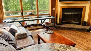 Smart TV, fireplace, video games, DVD player