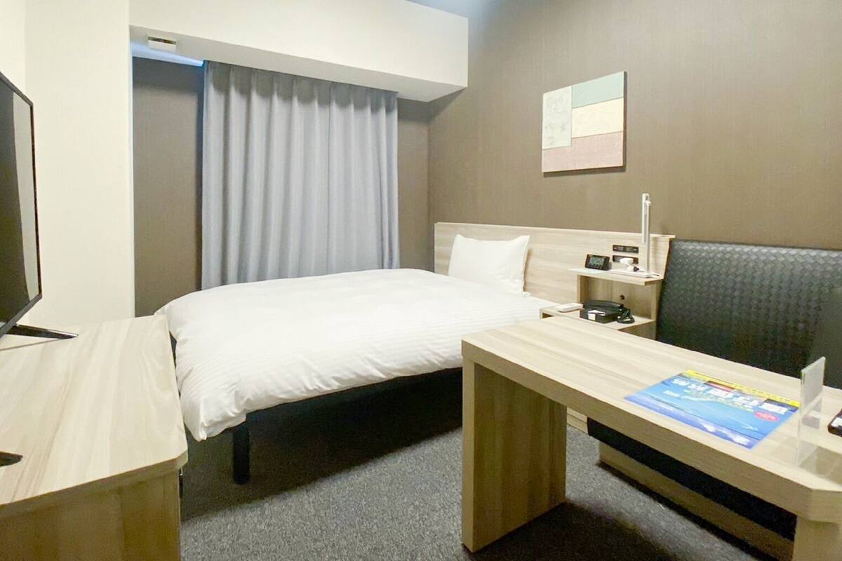 書桌、熨斗/熨衫板、免費 Wi-Fi、床單