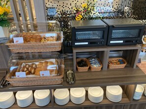 Daily buffet breakfast for a fee - HOTEL ROUTE INN Grand NAKANO OBUSE - Shinshu-Nakanoekimae - (Nakano)