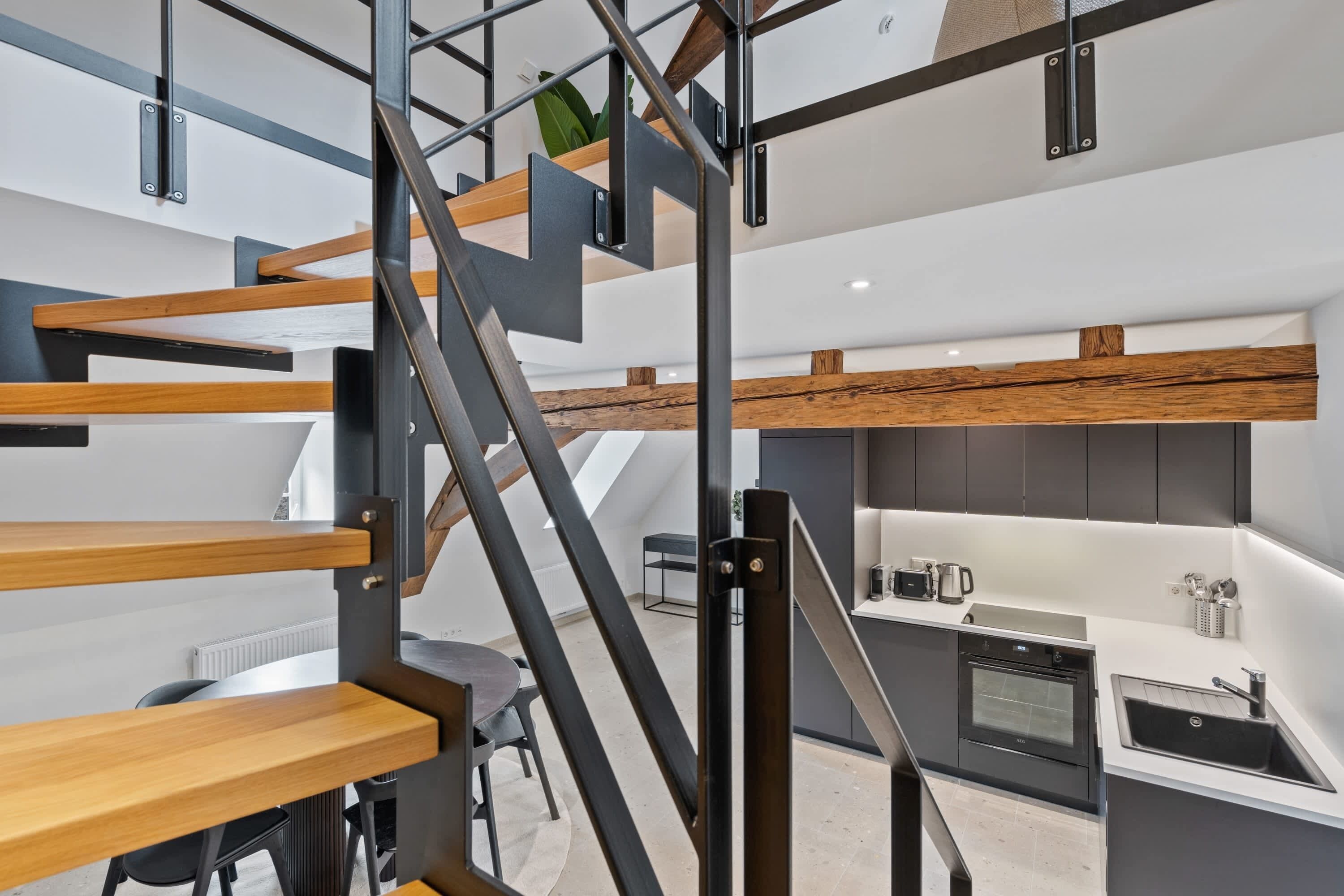 雪櫃、焗爐、爐具、洗碗機