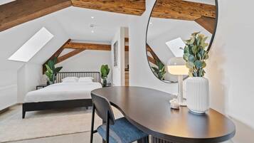 1 camera, una scrivania, ferro/asse da stiro, Wi-Fi