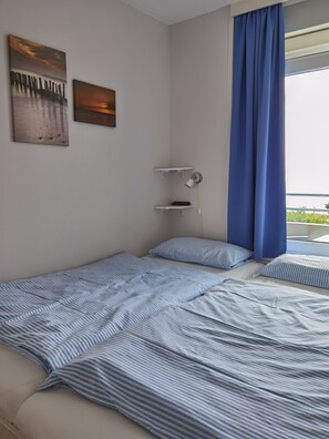 3 bedrooms, iron/ironing board, free WiFi