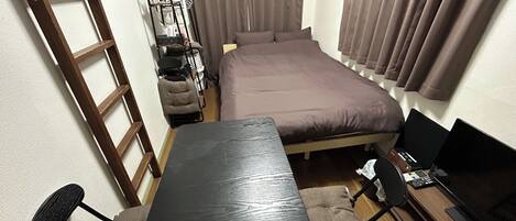 1 bedroom, desk, iron/ironing board, free WiFi