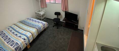 1 sovrum och sängkläder