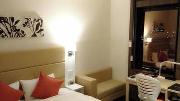 1 bedroom, desk, iron/ironing board, free WiFi