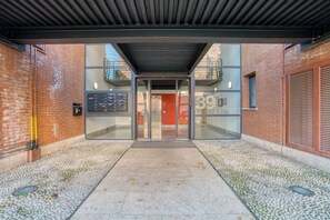 Exterior detail - GuestHost - Bibi House Comfy Apartment (Vimodrone)