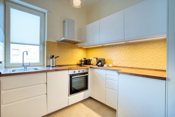 Fridge, toaster, ice maker