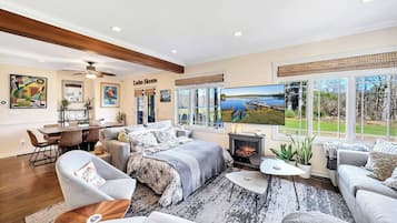 Smart TV, fireplace, video games, foosball