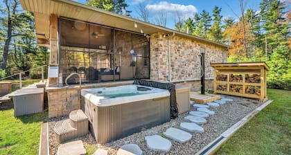 2 Lake Cabins | Pool+HotTub | Game Room & Courts