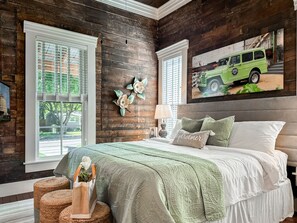 3 soverom, strykejern/-brett, reiseseng for barn og wi-fi (inkludert)