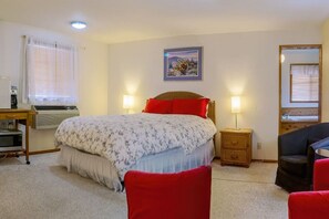 1 Schlafzimmer, Schreibtisch, Bügeleisen/Bügelbrett, WLAN