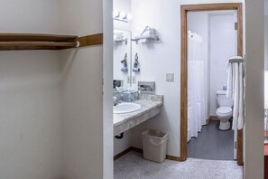 Unclassified image, 5 of 6, button