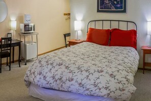 1 chambre, bureau, fer et planche à repasser, Wi-Fi